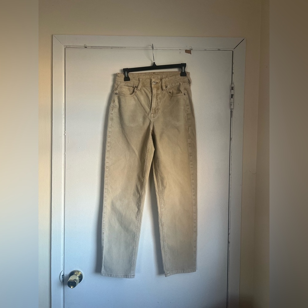American Eagle Cream Corduroy Pants Size 4
